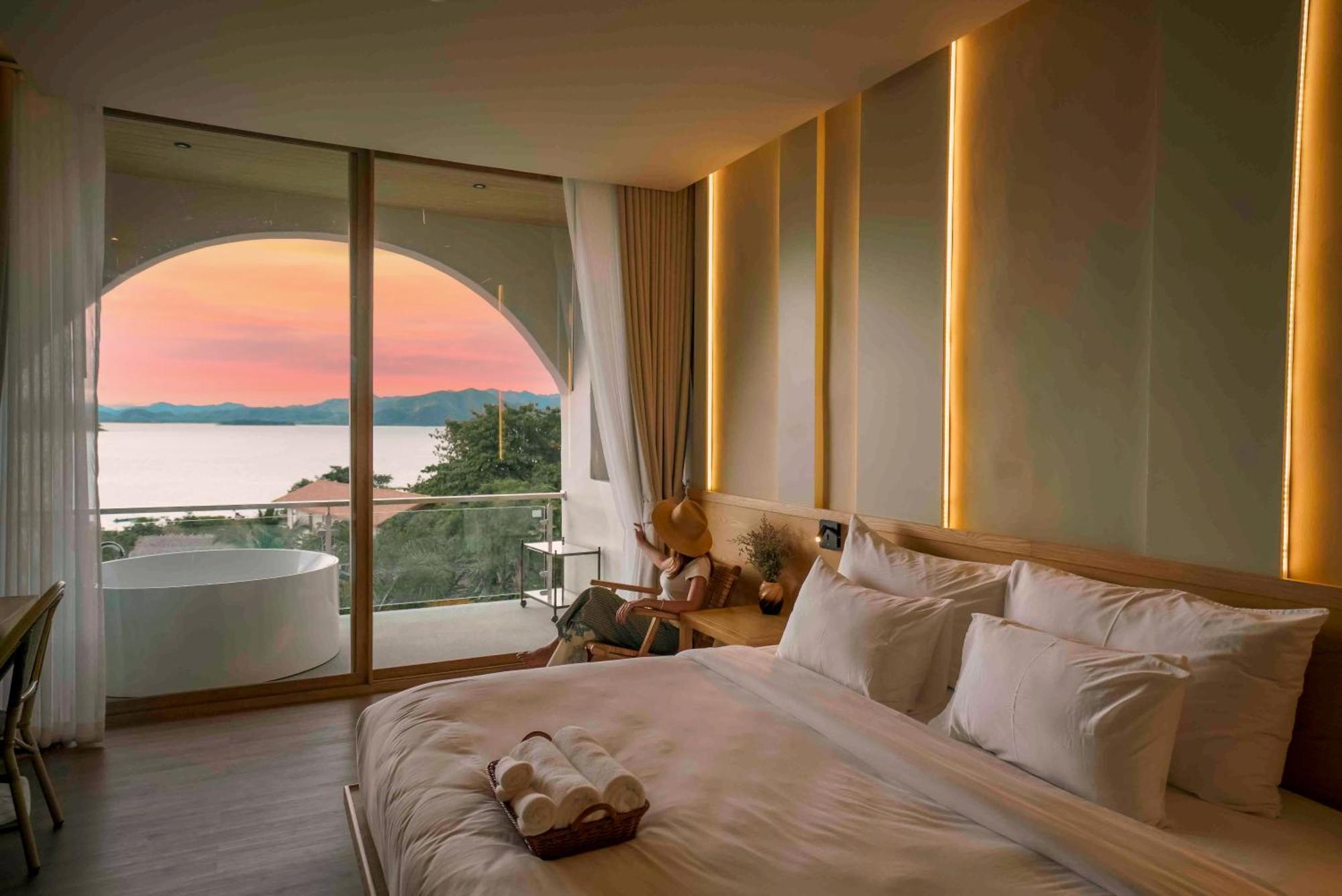 Le La Lake Resort And Spa Каенг Качан Екстериор снимка