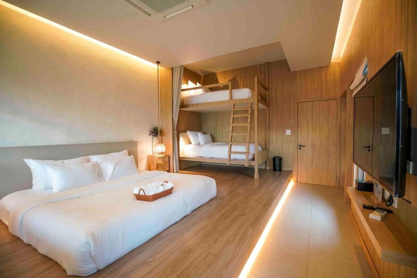Le La Lake Resort And Spa Каенг Качан Стая снимка