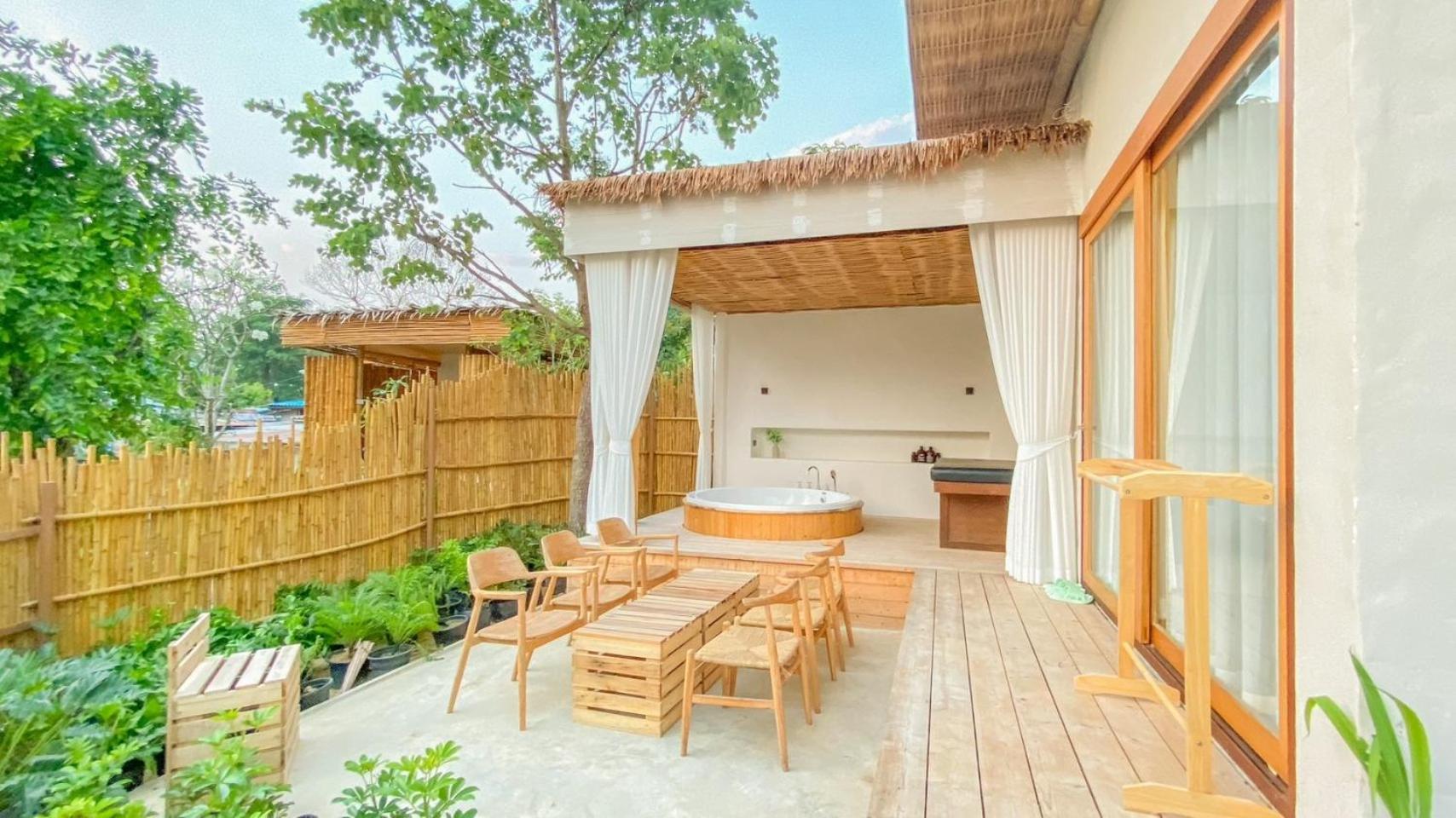 Le La Lake Resort And Spa Каенг Качан Екстериор снимка