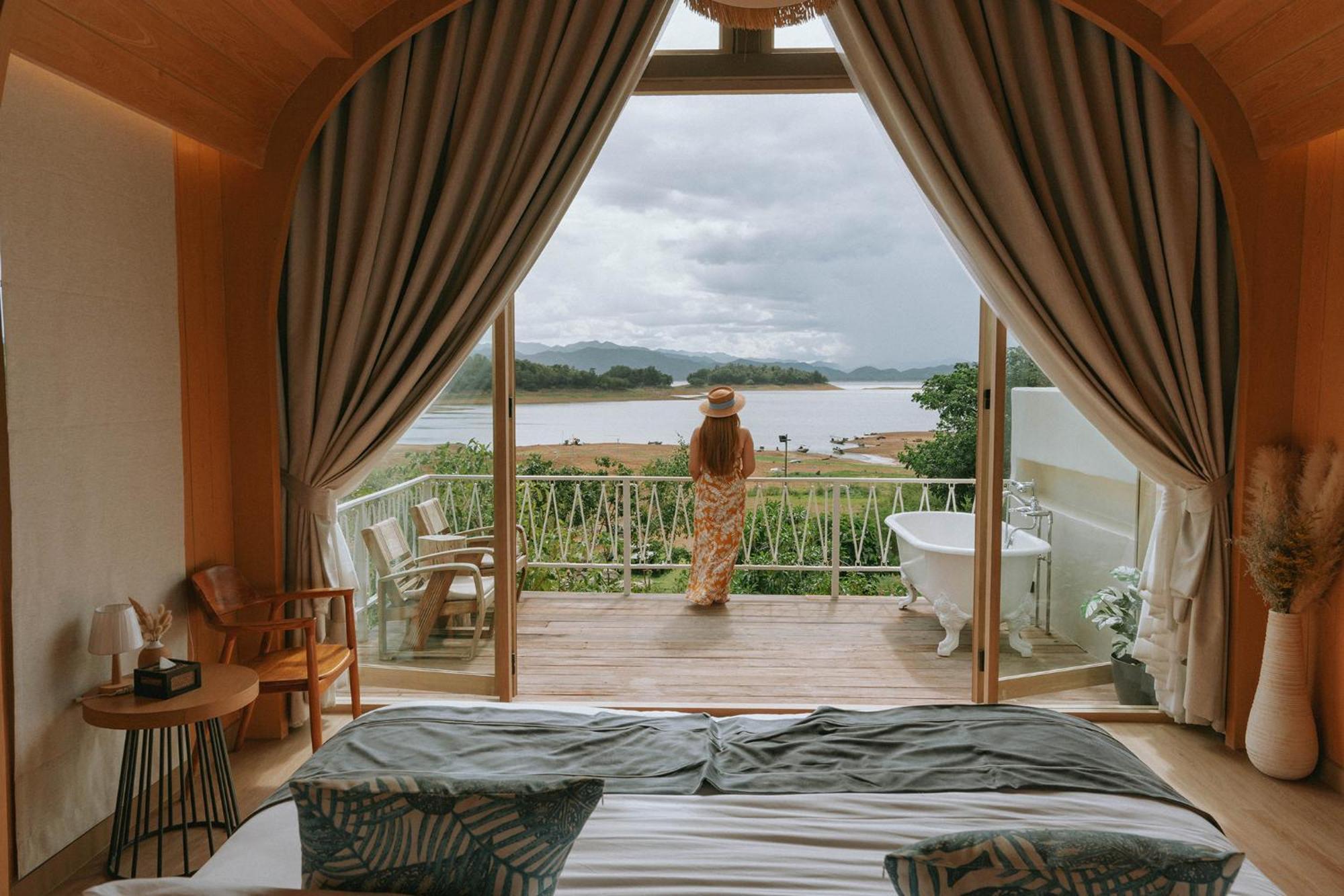 Le La Lake Resort And Spa Каенг Качан Екстериор снимка